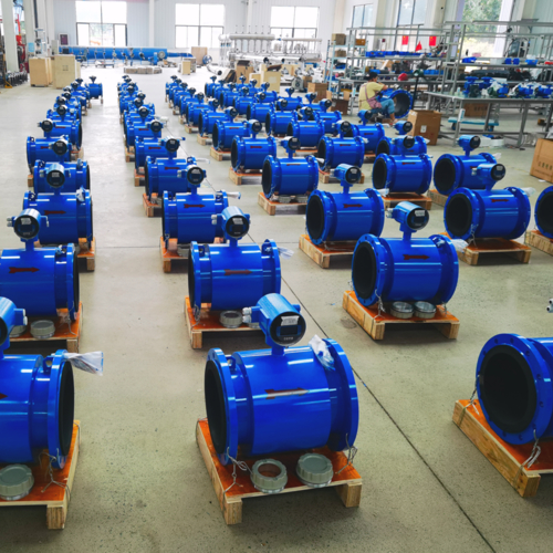 158 หน่วยของเครื่องวัดการไหลแบบแม่เหล็กไฟฟ้าที่ปรับแต่งเองสำหรับลูกค้าชาวเยอรมัน พร้อมสำหรับการจัดส่ง